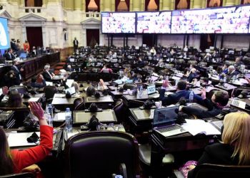 Capacitación ambiental obligatoria a funcionarios públicos