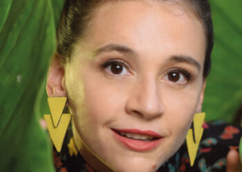 Alzar la voz. Activar.