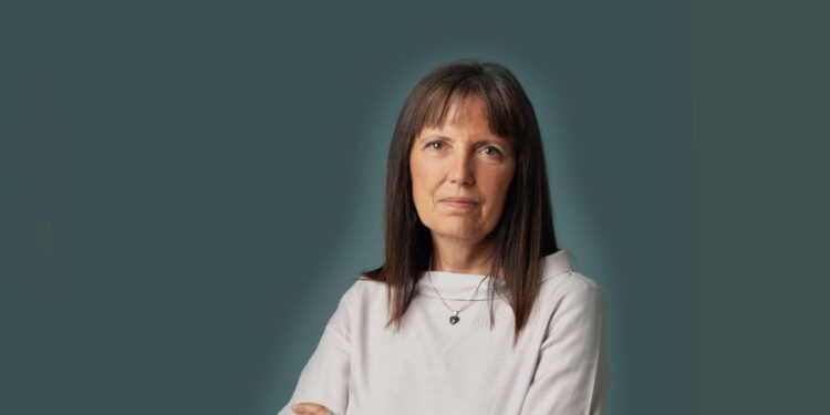 Claudia Piñeiro: “Frente al ecocidio del Paraná, ¿cómo hablar de libros?”