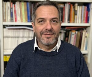 "Esta red binacional genera importantes expectativas en la creación de una agenda de investigación que preste atención al diseño de políticas y marcos regulatorios para la transición energética. Aún no está claro cuál será la dirección precisa de dicha transición y mucho menos qué efectos tendrá en países periféricos ricos en recursos naturales como Argentina".